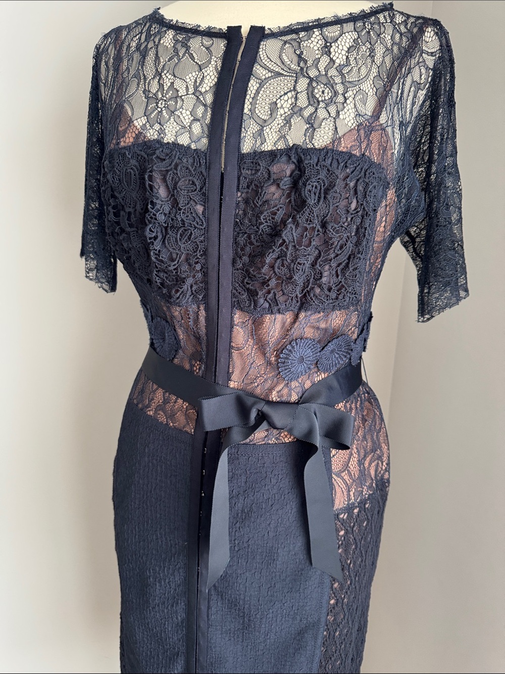 Beguile | Byron Lars Carissma Sheath Dress - Navy, Size 10 - Picture 9 of 12